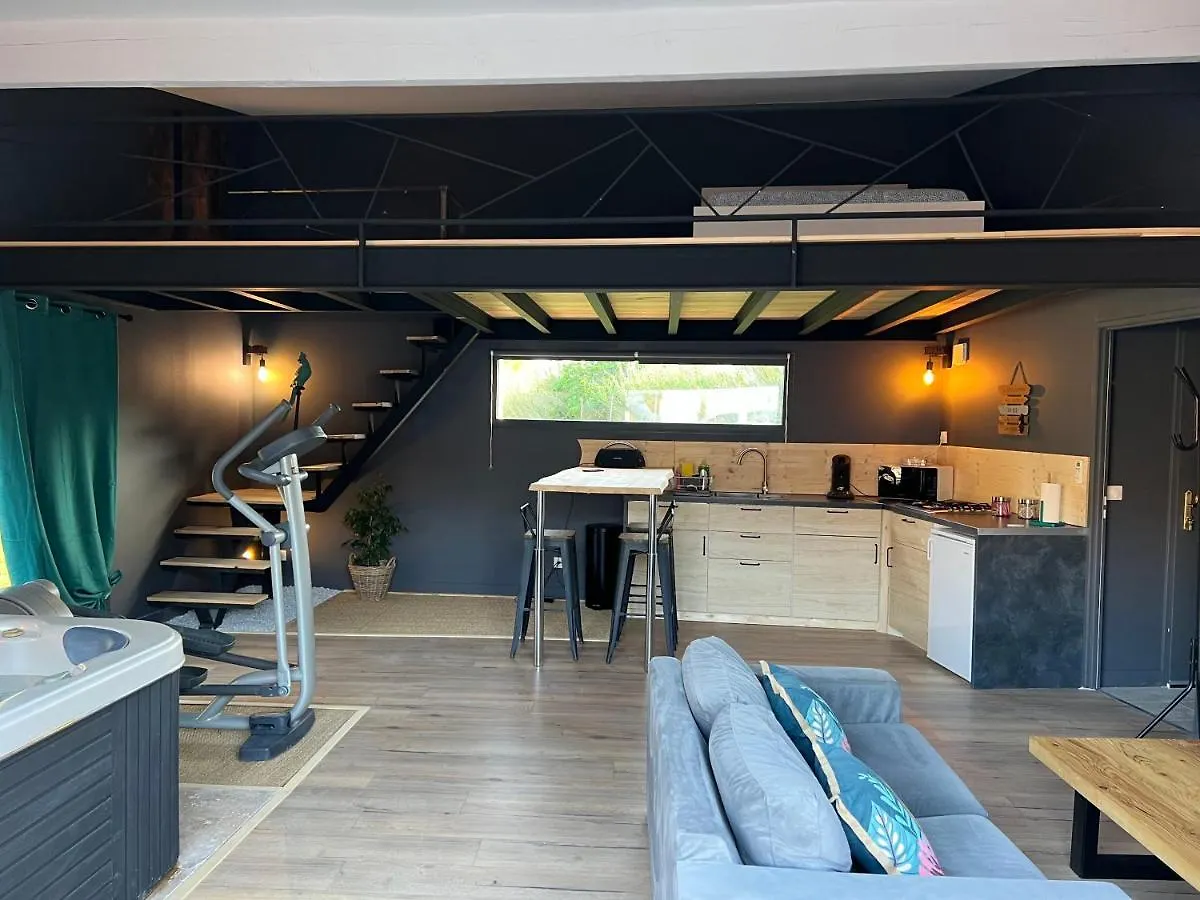 Charmant Logement Avec Jacuzzi Apartment Salon-de-Provence